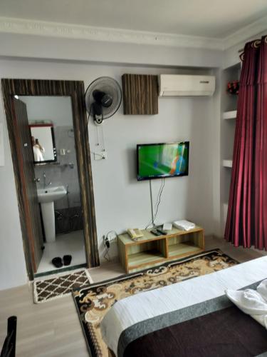 whatsapp_image_2025-11-06_at_12